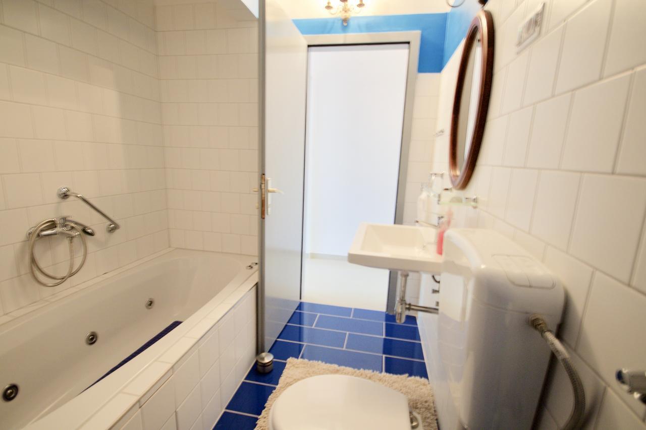 Dunja Apartments Premantura Bagian luar foto